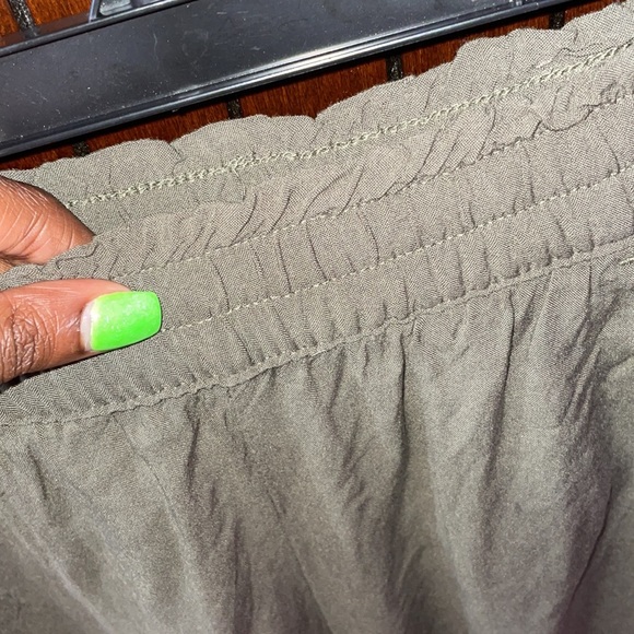 Green H&M Pants 💚 - Picture 3 of 3